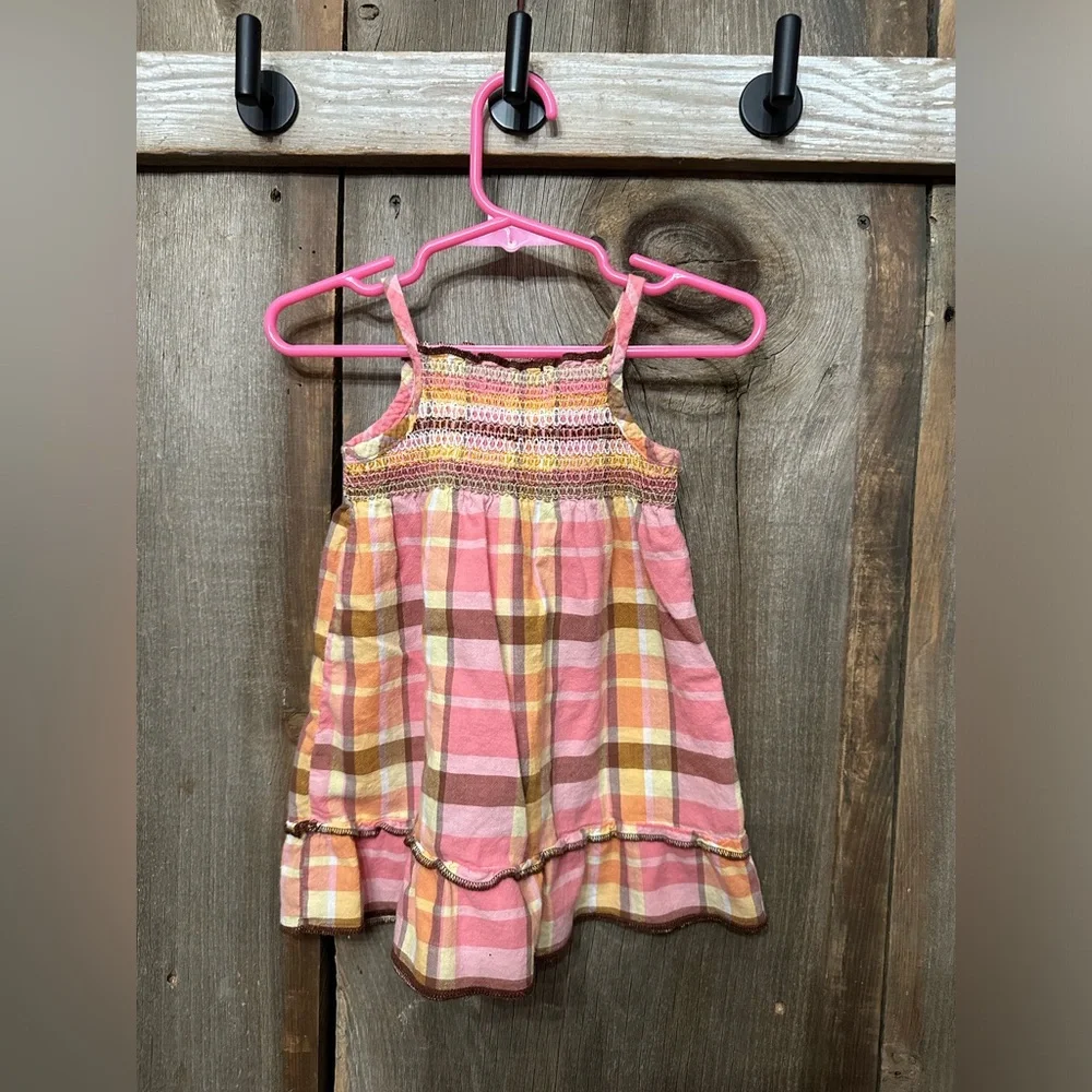 Old Navy Smocked Plaid Summer Dress in Pink Size 6-12 months